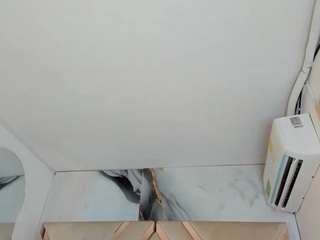 Ariht live webcam show