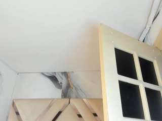 Ariht live webcam show