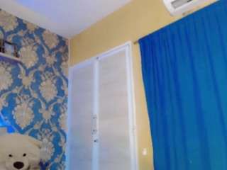 nicoledollts live webcam show