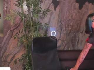 alahia-dangelo Live Webcam on CamSoda