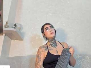 alahia-dangelo Live Webcam on CamSoda