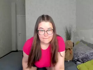 Tara's Live Sex Cam Show