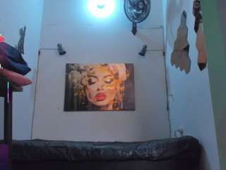 reinahorny2024 webcam model