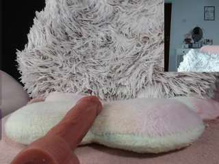 yuumiii live webcam show