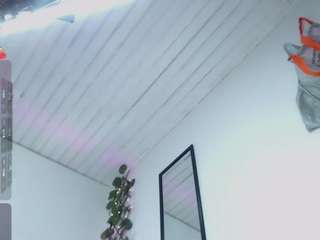 tefy-bratz Live Webcam on CamSoda