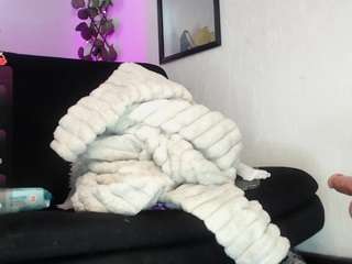 tefy-bratz Live Webcam on CamSoda