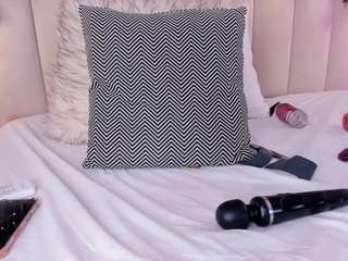 kiim-miller Live Webcam on CamSoda