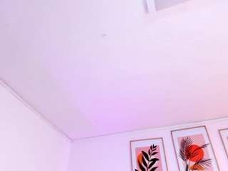 kiim-miller's CamSoda show and profile