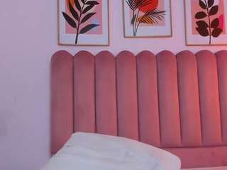 kiim-miller Live Webcam on CamSoda