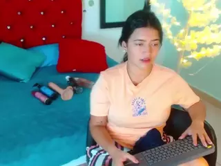 scarleth-snow's Live Sex Cam Show