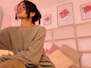 Zuky 💕's Live Sex Cam Show