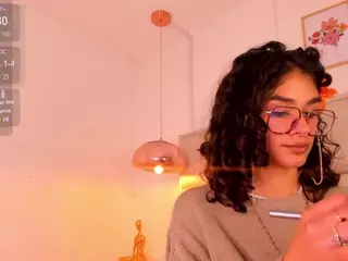 Zuky 💕's Live Sex Cam Show