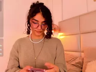 Zuky 💕's Live Sex Cam Show