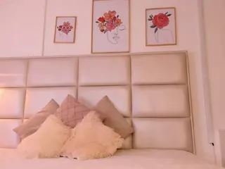 Zuky 💕's Live Sex Cam Show