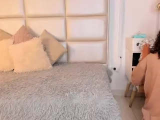 Zuky 💕's Live Sex Cam Show