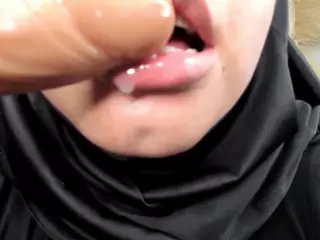 Zulema-Parvin's Live Sex Cam Show
