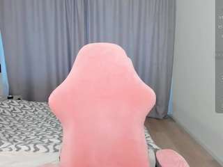 cassieyoung Live Webcam on CamSoda