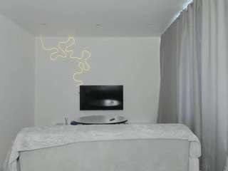 Live webcam model cassieyoung on Soda Cams