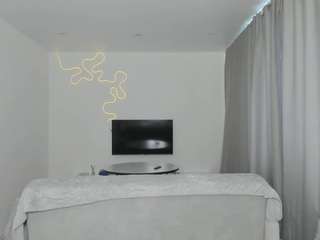 Live webcam model cassieyoung on Soda Cams