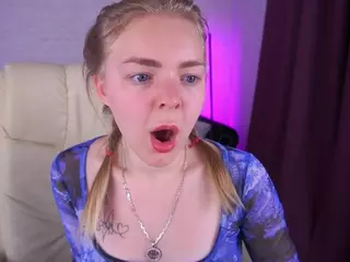 EmilySunshineS's Live Sex Cam Show