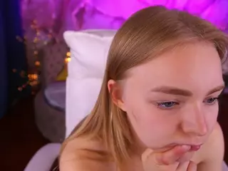 EmilySunshineS's Live Sex Cam Show