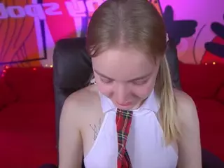 EmilySunshineS's Live Sex Cam Show