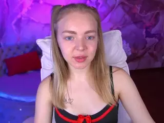 EmilySunshineS's Live Sex Cam Show