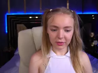 EmilySunshineS's Live Sex Cam Show