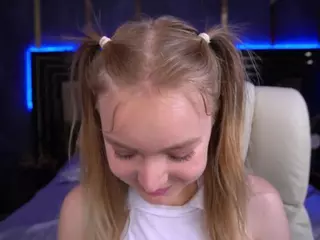 EmilySunshineS's Live Sex Cam Show