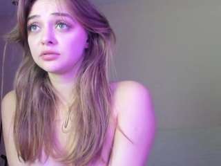may-flowere webcam model