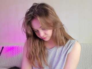 may-flowere webcam model