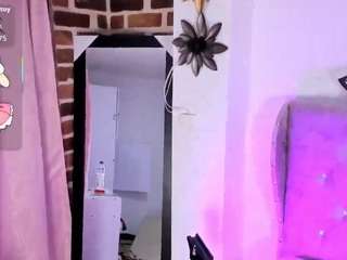 meganloovee Live Webcam on CamSoda