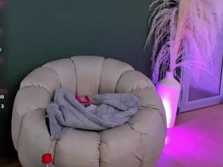 MeganLoovee live cam — anal, lovense, toys