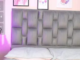 MeganLoovee's Live Sex Cam Show