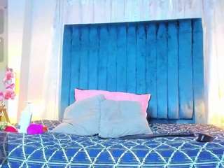 Miahorny69 live webcam show