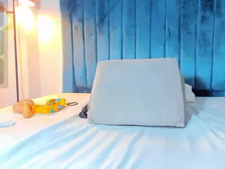 Mia's Live Sex Cam Show