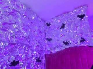  sarastonex chat room