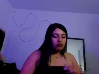 sarastonex's CamSoda show and profile