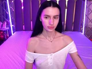 snowwhiteee Live Webcam on CamSoda