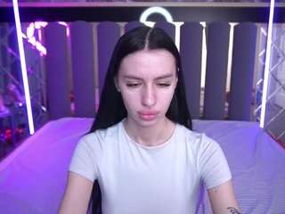 snowwhiteee live cam profile