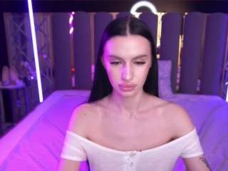 snowwhiteee live cam profile