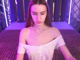 Bu model şu anda canlı. snowwhiteee