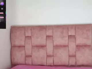 Ayla-Sophia's Live Sex Cam Show