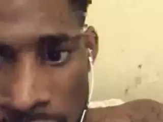 Jpullz777's Live Sex Cam Show
