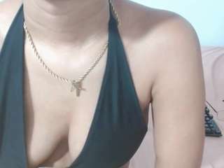 lulu-liz Live Webcam on CamSoda