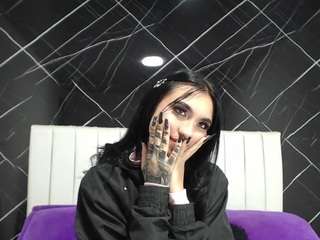 candyleilaa webcam model