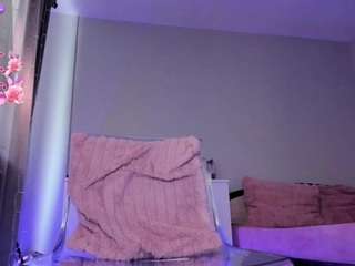 Kyliejo19 live webcam show