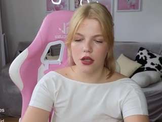 yourl1ttleangel Live Webcam on CamSoda