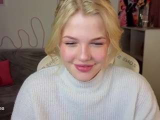 yourl1ttleangel's CamSoda show and profile