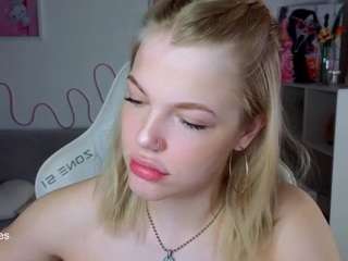 yourl1ttleangel live cam profile